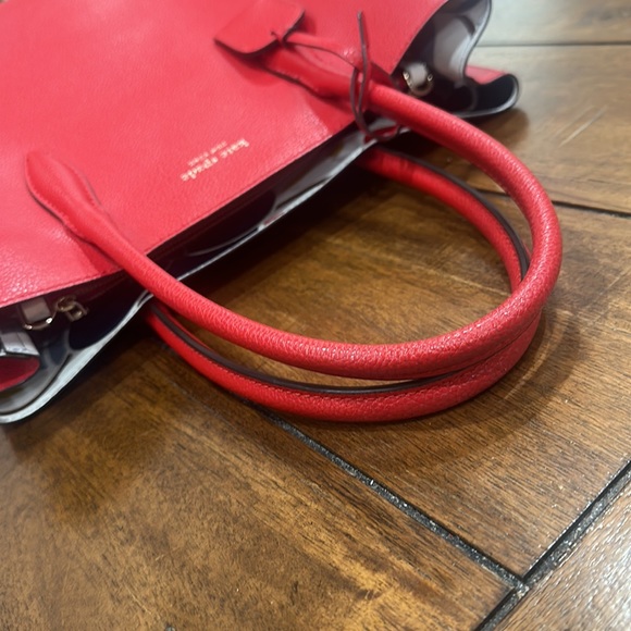 Red Kate Spade bag. Great condition! - Picture 12 of 16